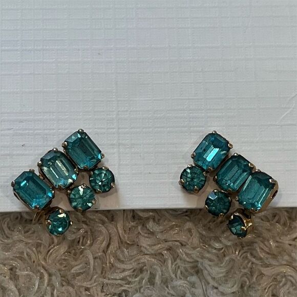 Vintage Teal Blue Rhinestone Screw Back Clip On Stud Dangle‎ Earrings - Picture 10 of 10